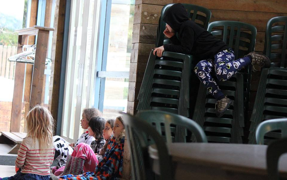 Winter Family Pod kids at Elphinstone dining hall